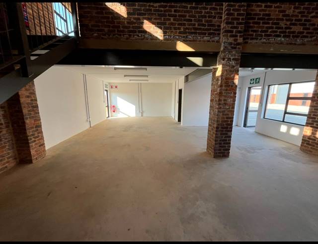 226M² WAREHOUSE TO LET IN DALPARK